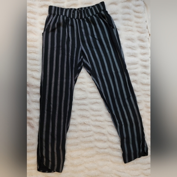 American Eagle Outfitters Pants - American Eagle Black & Grey Striped Pants